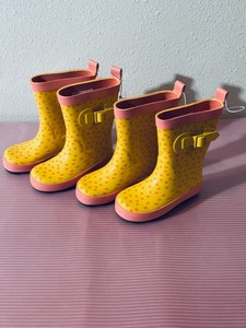 lot 98 image: Lot of 2 - New Sun Squad Girls Rain Boots Size M(78) Pink & Orange Polka Dot
