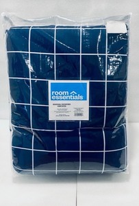 lot 112 image: New Room Essentials Reversible Microfiber Comfortable TwinTwin Extra Long 66 W x 94 L - Blue