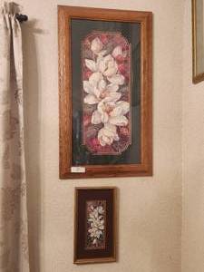 lot 7 image: Selection of 2 framed and matted flower art work