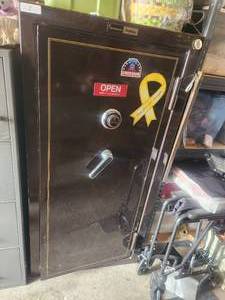 lot 2 image: Browning Sierra Fire Safe - Gun Safe 23D x 30W x 60H - Bring equipment and help to move - no help on site will be available - owner has combo to give to new owner.