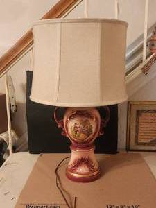 lot 34 image: Vintage porcelain Victorian couple table lamp - needs cord