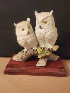 lot 56 image: Vintage ceramic owls with wood stand - Owls by Andrea