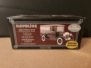 lot 70 image: Special Edition 1927 Graham Panel Delivery Truck - Bank - 125 scale die cast - Ertl Collectables