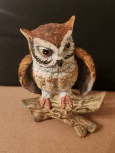 lot 69 image: Vintage porcelain Owl - Made in Japan