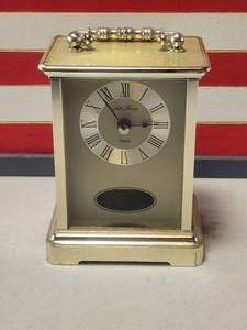 lot 119 image: Small Seth Thomas quartz carriage mantel clock