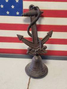 lot 122 image: Cast Iron anchor bell