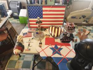 lot 177 image: Patriotic themed lot