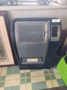 lot 163 image: Lasko electric room heater