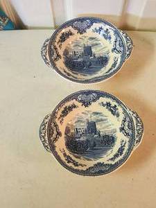 lot 202 image: Vintage Johnson Brothers - Old Britain Castles - Blue soup bowls