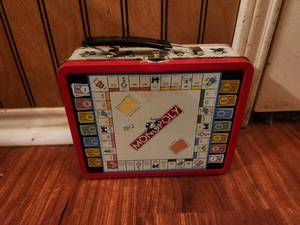 lot 243 image: Monopoly metal lunchbox - no thermos