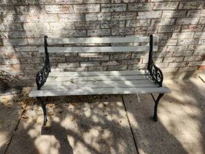 lot 240 image: Wood and metal yard bench - 4