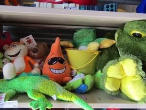 lot 71 image: large lot of stuffed animals frogs, alligator and more