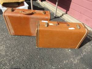 lot 110 image: 2 samsonite vintage luggage qty 2