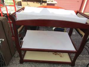 lot 113 image: 3 tier wooden ashely furniture baby changing table used in good condition