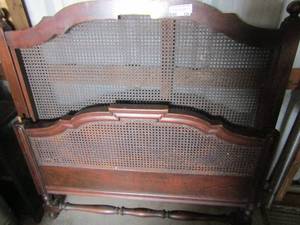 lot 121 image: twin size wicker pattern head board foot board