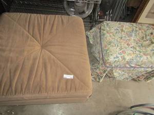 lot 147 image: 30x30 brown 4 wheel ottoman in good condition very comfortable,24x18 very beautiful floral and butterfly dcor ottoman