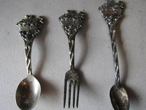 lot 12 image: Wallace  NOAH ARKS Silver plated  fork and  2 spoon -