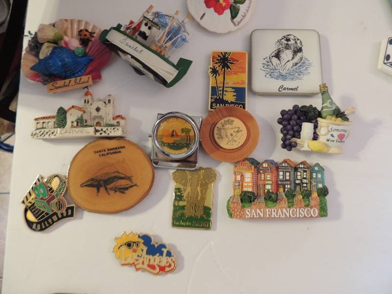lot 86 image: MAGNETS