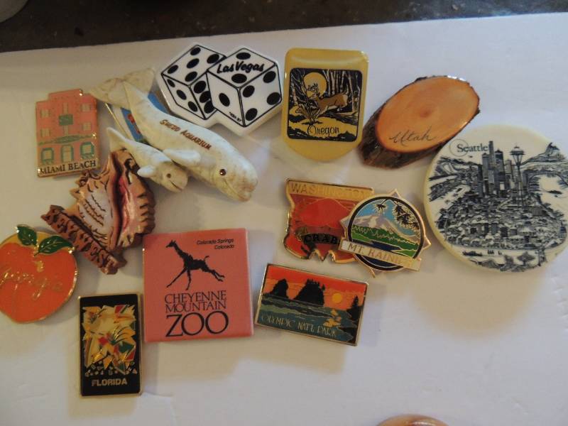 lot 83 image: MAGNETS
