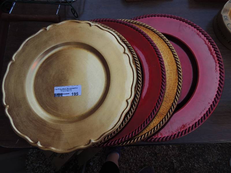 lot 195 image: 5 CHARGER plates