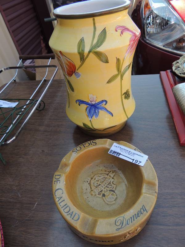 lot 197 image: Cigar ash trays, littlie flower pot...