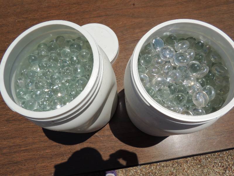 lot 241 image: Clear Marbles and stones for decora...