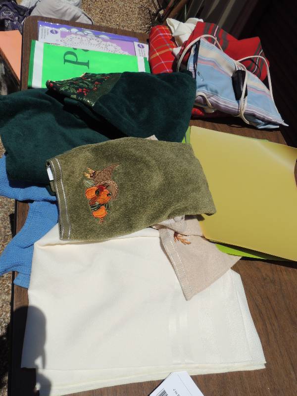 lot 252 image: Table linens, hand towels, placemat...