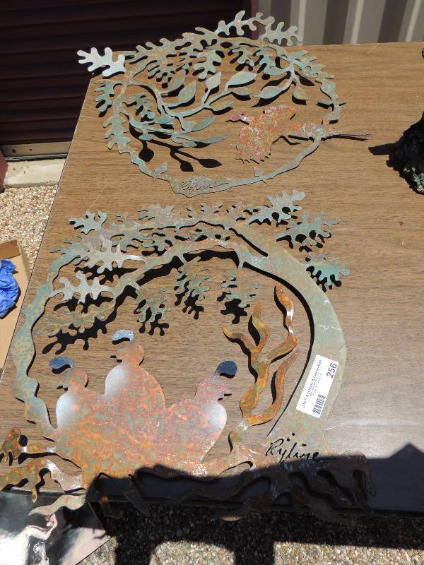 lot 256 image: Metal Wreathes by Ryline...