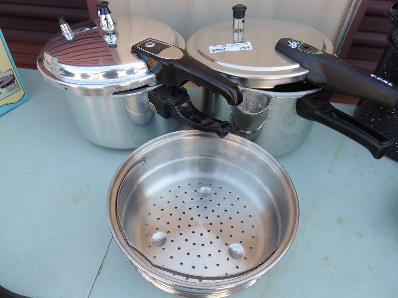 lot 268 image: SAFE 2 TFAL Pressure Cooker & CASA ...