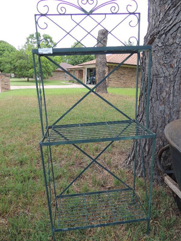 lot 306 image: GREEN BAKERS RACK...