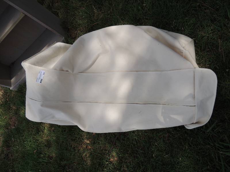 lot 307 image: LARGE CLOTHING BAGS FOR THE CLOSET ...