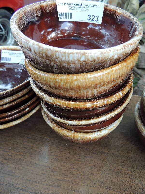 lot 323 image: Vintage Kathy Kale Pottery Brown Dr...
