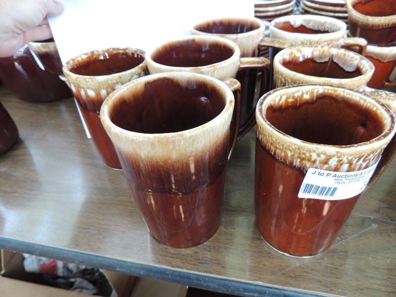 lot 329 image: Vintage Kathy Kale Pottery Brown Dr...