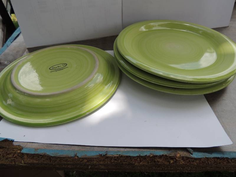 lot 351 image: Studio 33 plates GREEN  x4...