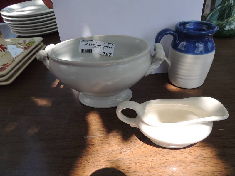 lot 367 image: Iron Stone pottery Gravy Boat and  ...