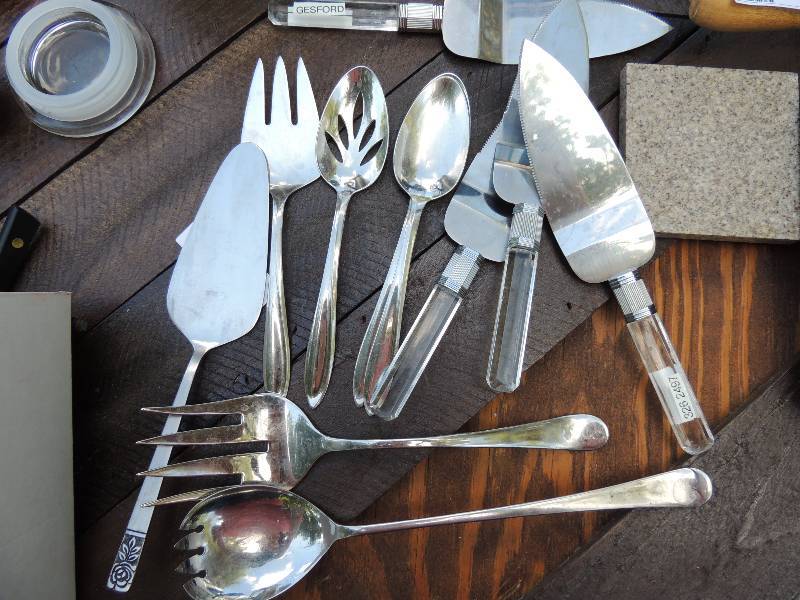 lot 415 image: STEGOCRAFT serving Utensils...