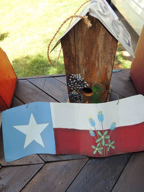 lot 445 image: Bird House with license plate roof ...