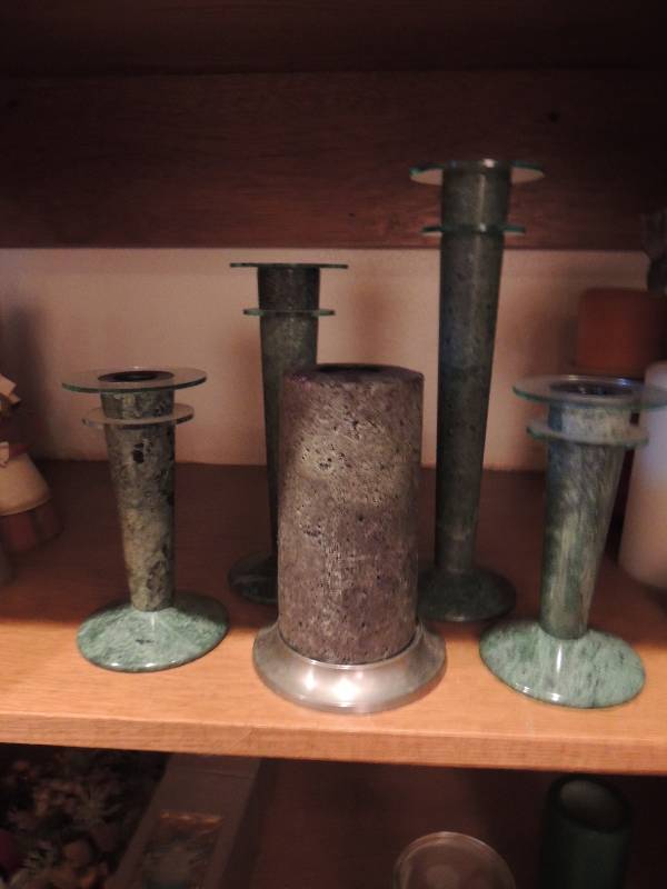 lot 110 image: 5 sets of candle holders...