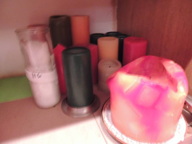 lot 116 image: Assorted Candles...