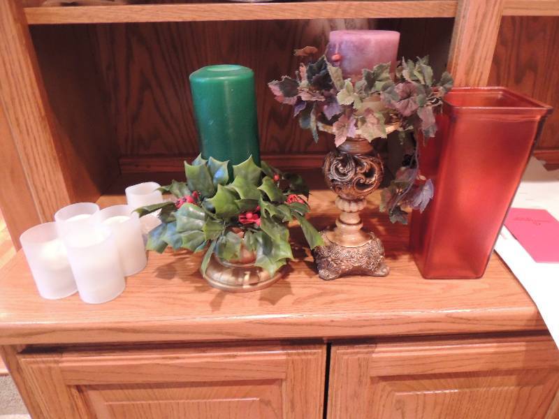 lot 118 image: 5 electric votive candles...
