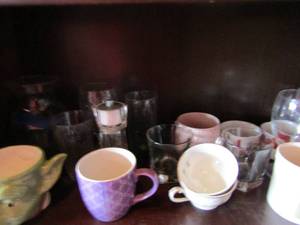 lot 91 image: Large lot of wine glasses and coffee mugs cups