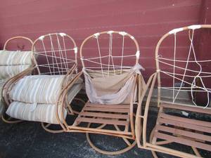 lot 114 image: Outdoor metal patio chairs qty 4 all need new coat of paint and new cushions but frames are in good condition