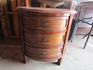 lot 200 image: BEDSIDE TABLE - BOWED FRONT, INLAYED TOP,  3 DRAWERS
