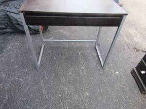 lot 28 image: one drawer small black desk metal frame 30x35x20
