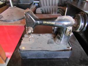 lot 34 image: spartan sewing machine in great condition