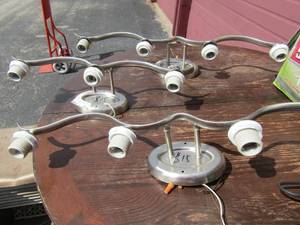 lot 165 image: 3 bathroom lighting sets for over the sink area