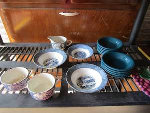 lot 178 image: 2 blue print farmer design bowls, 1 creamer, 2 handled cups, 11 fiesta sauce bowls, Graoe design spoon rest
