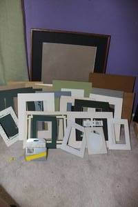 lot 23 image: Large Amount of Photo Mats with a Large Range of Sizes