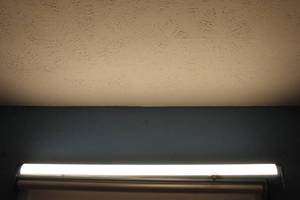 lot 49 image: Pull Switch LED Light 40 long