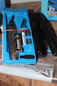 lot 18 image: Precision Hair and Beard Trimmer, Battery Powered